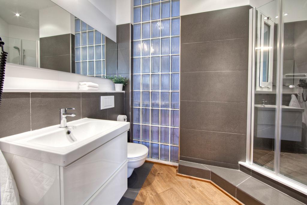 Habitat Apartments Rambla Deluxe バルセロナ エクステリア 写真